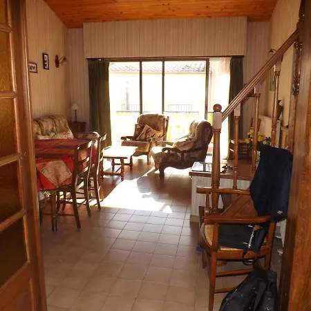 Apartmán T3 Tres Agreable, 2 Terrasses, Bien Place *