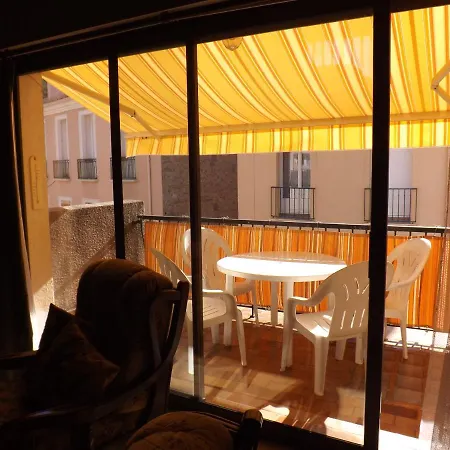 Apartmán T3 Tres Agreable, 2 Terrasses, Bien Place